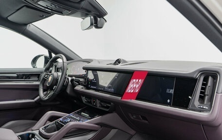 Porsche Cayenne III, 2025 год, 19 490 000 рублей, 15 фотография