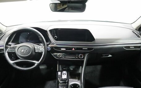 Hyundai Sonata VIII, 2020 год, 2 200 000 рублей, 14 фотография