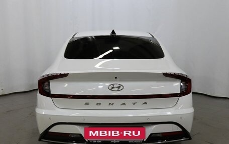 Hyundai Sonata VIII, 2020 год, 2 200 000 рублей, 5 фотография