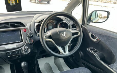 Honda Fit III, 2010 год, 759 000 рублей, 17 фотография