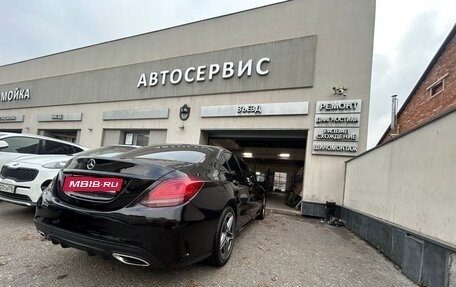 Mercedes-Benz C-Класс, 2019 год, 2 400 000 рублей, 1 фотография