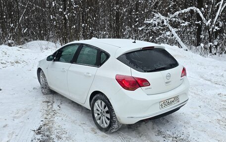 Opel Astra J, 2012 год, 620 000 рублей, 3 фотография
