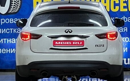 Infiniti FX II, 2010 год, 1 600 000 рублей, 6 фотография