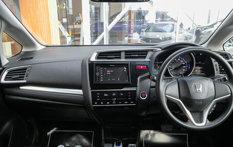 Honda Fit III, 2013 год, 898 000 рублей, 17 фотография