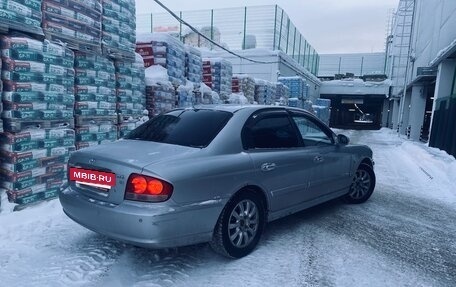 Hyundai Sonata IV рестайлинг, 2005 год, 400 000 рублей, 5 фотография