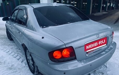 Hyundai Sonata IV рестайлинг, 2005 год, 400 000 рублей, 6 фотография