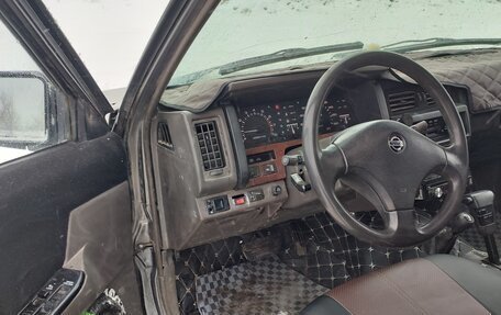 Nissan Terrano II рестайлинг, 1990 год, 280 000 рублей, 9 фотография