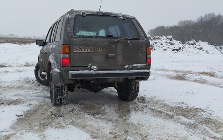 Nissan Terrano II рестайлинг, 1990 год, 280 000 рублей, 6 фотография