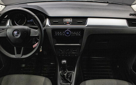 Skoda Rapid I, 2016 год, 999 000 рублей, 5 фотография