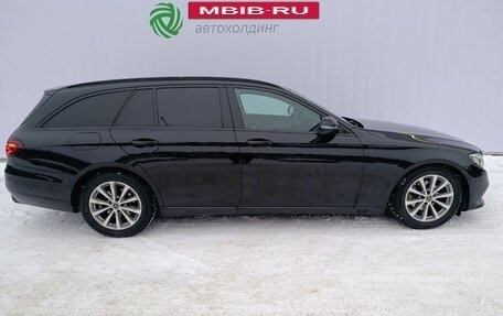 Mercedes-Benz E-Класс, 2018 год, 2 190 000 рублей, 4 фотография