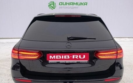 Mercedes-Benz E-Класс, 2018 год, 2 190 000 рублей, 6 фотография