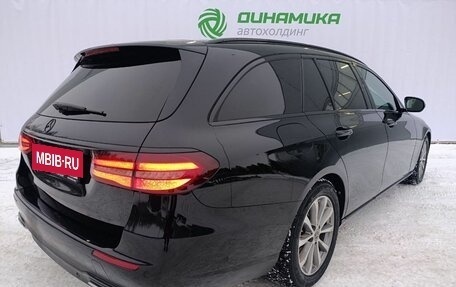 Mercedes-Benz E-Класс, 2018 год, 2 190 000 рублей, 5 фотография