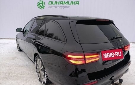 Mercedes-Benz E-Класс, 2018 год, 2 190 000 рублей, 7 фотография