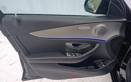 Mercedes-Benz E-Класс, 2018 год, 2 190 000 рублей, 13 фотография