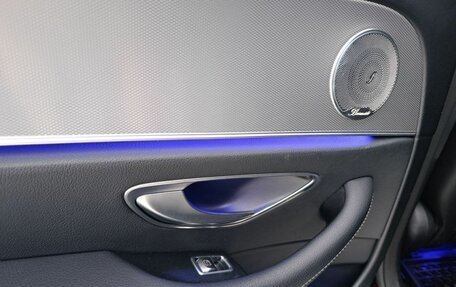 Mercedes-Benz E-Класс, 2018 год, 2 190 000 рублей, 19 фотография