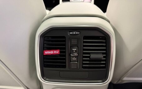 Porsche Macan I рестайлинг, 2025 год, 13 490 000 рублей, 28 фотография