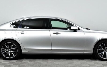 Volvo S90 II рестайлинг, 2017 год, 2 600 000 рублей, 14 фотография