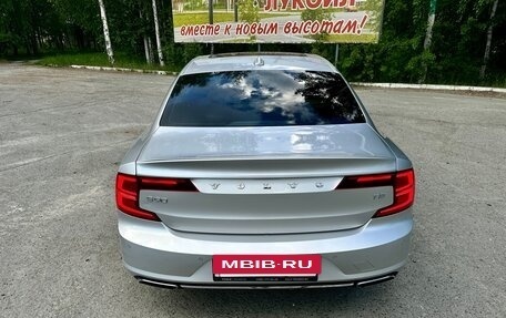 Volvo S90 II рестайлинг, 2017 год, 2 600 000 рублей, 8 фотография