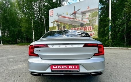 Volvo S90 II рестайлинг, 2017 год, 2 600 000 рублей, 7 фотография