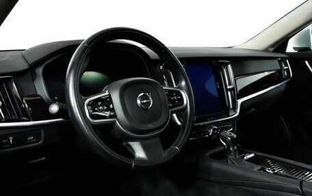 Volvo S90 II рестайлинг, 2017 год, 2 600 000 рублей, 16 фотография