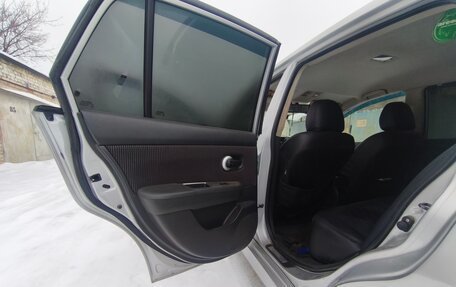 Nissan Tiida, 2010 год, 580 000 рублей, 6 фотография