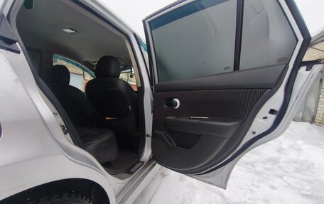 Nissan Tiida, 2010 год, 580 000 рублей, 8 фотография