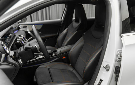 Mercedes-Benz A-Класс, 2019 год, 2 990 000 рублей, 11 фотография