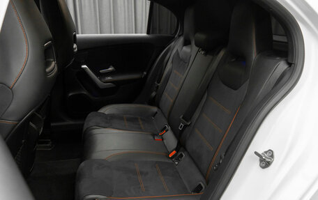 Mercedes-Benz A-Класс, 2019 год, 2 990 000 рублей, 14 фотография