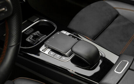 Mercedes-Benz A-Класс, 2019 год, 2 990 000 рублей, 17 фотография