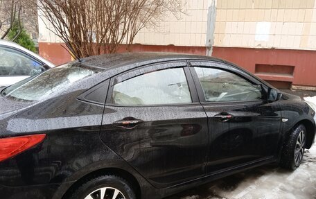 Hyundai Solaris II рестайлинг, 2012 год, 800 000 рублей, 2 фотография