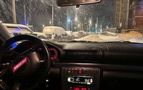 Audi A4, 1997 год, 285 000 рублей, 4 фотография