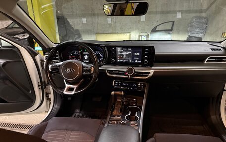 KIA K5, 2020 год, 1 800 000 рублей, 17 фотография