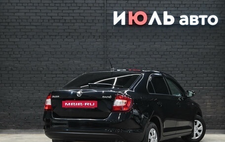 Skoda Rapid I, 2018 год, 1 300 000 рублей, 6 фотография