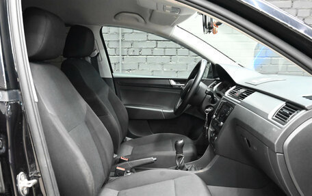 Skoda Rapid I, 2018 год, 1 300 000 рублей, 9 фотография