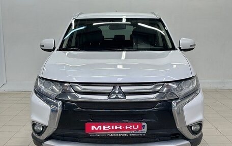 Mitsubishi Outlander III рестайлинг 3, 2016 год, 1 569 000 рублей, 2 фотография