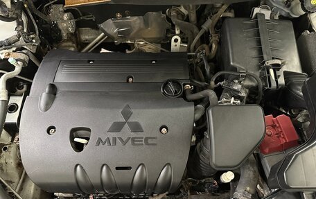 Mitsubishi Outlander III рестайлинг 3, 2016 год, 1 569 000 рублей, 16 фотография