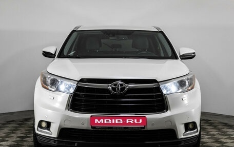 Toyota Highlander III, 2015 год, 2 849 000 рублей, 2 фотография