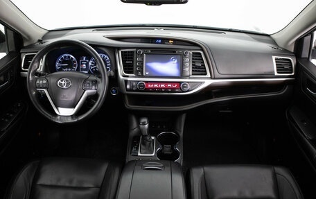 Toyota Highlander III, 2015 год, 2 849 000 рублей, 9 фотография