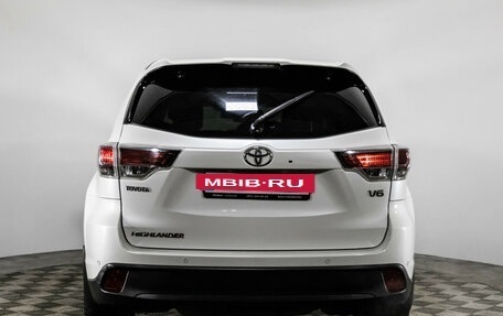 Toyota Highlander III, 2015 год, 2 849 000 рублей, 6 фотография