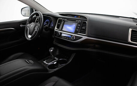 Toyota Highlander III, 2015 год, 2 849 000 рублей, 20 фотография