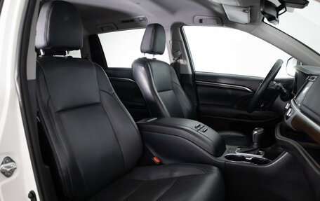 Toyota Highlander III, 2015 год, 2 849 000 рублей, 21 фотография