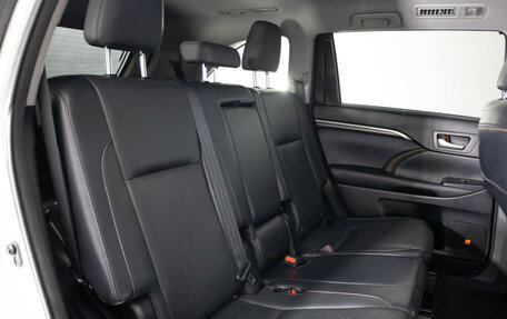 Toyota Highlander III, 2015 год, 2 849 000 рублей, 22 фотография