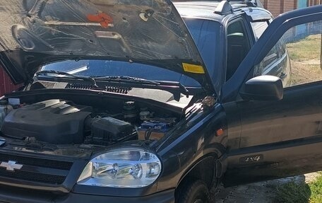 Chevrolet Niva I рестайлинг, 2006 год, 350 000 рублей, 1 фотография