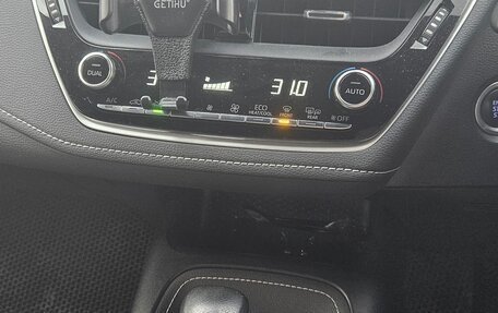 Toyota Corolla, 2021 год, 1 900 000 рублей, 13 фотография