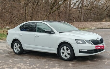 Skoda Octavia, 2018 год, 1 250 000 рублей, 4 фотография