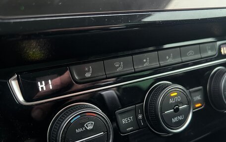 Volkswagen Passat B8 рестайлинг, 2018 год, 2 149 000 рублей, 10 фотография