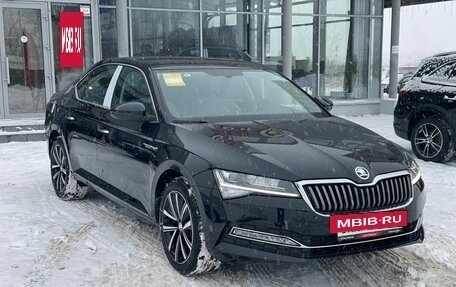 Skoda Superb III рестайлинг, 2025 год, 3 790 000 рублей, 4 фотография