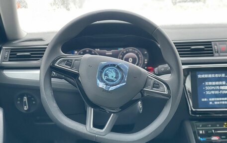 Skoda Superb III рестайлинг, 2025 год, 3 790 000 рублей, 16 фотография