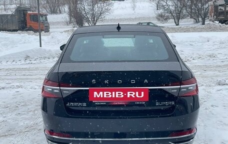 Skoda Superb III рестайлинг, 2025 год, 3 790 000 рублей, 6 фотография