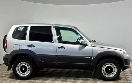 Chevrolet Niva I рестайлинг, 2018 год, 785 000 рублей, 6 фотография